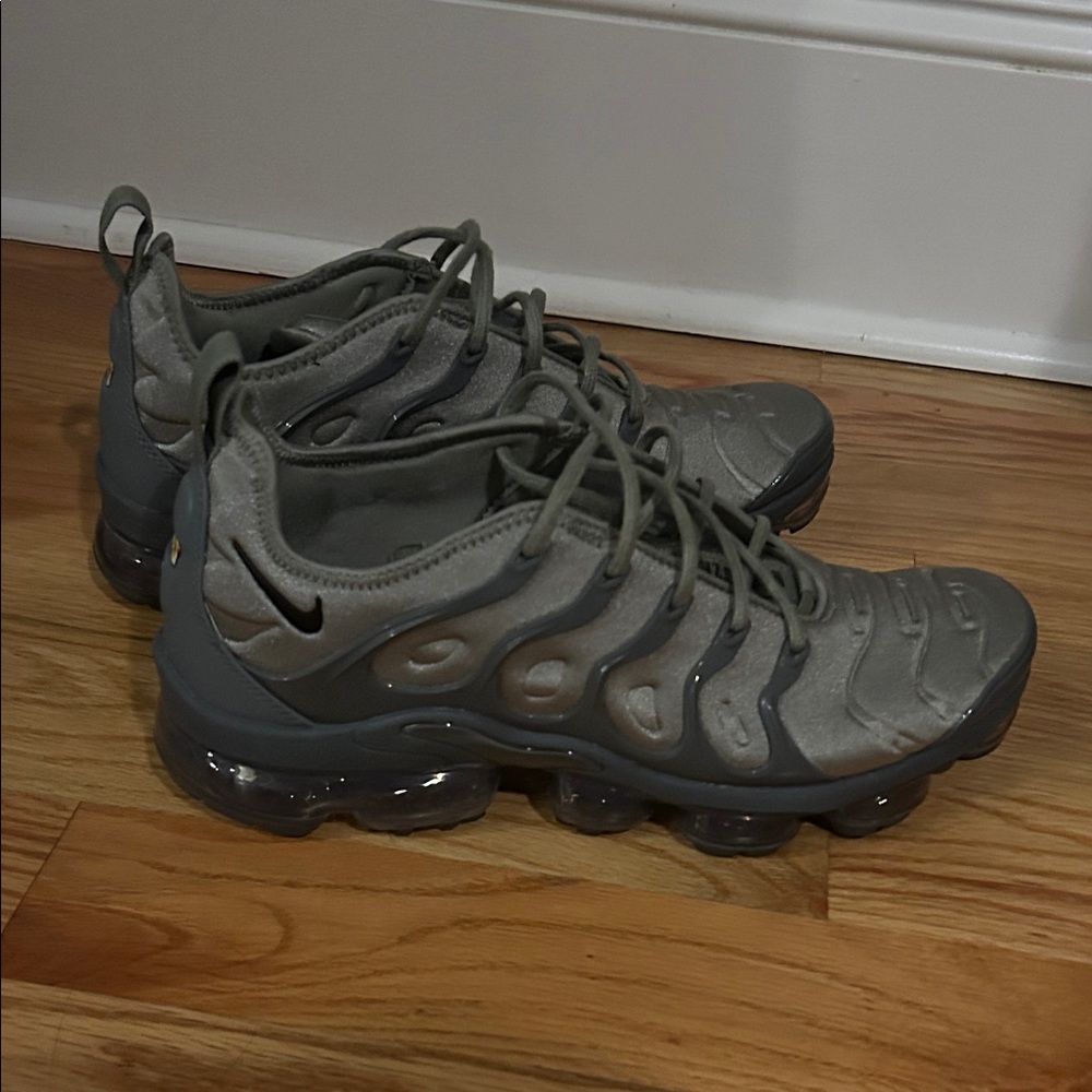 Men’s Nike Air VaporMax Plus. Size 11.5. Dark stucco (light army green)